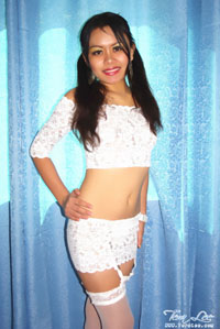 tera-lee. white-garters 2.